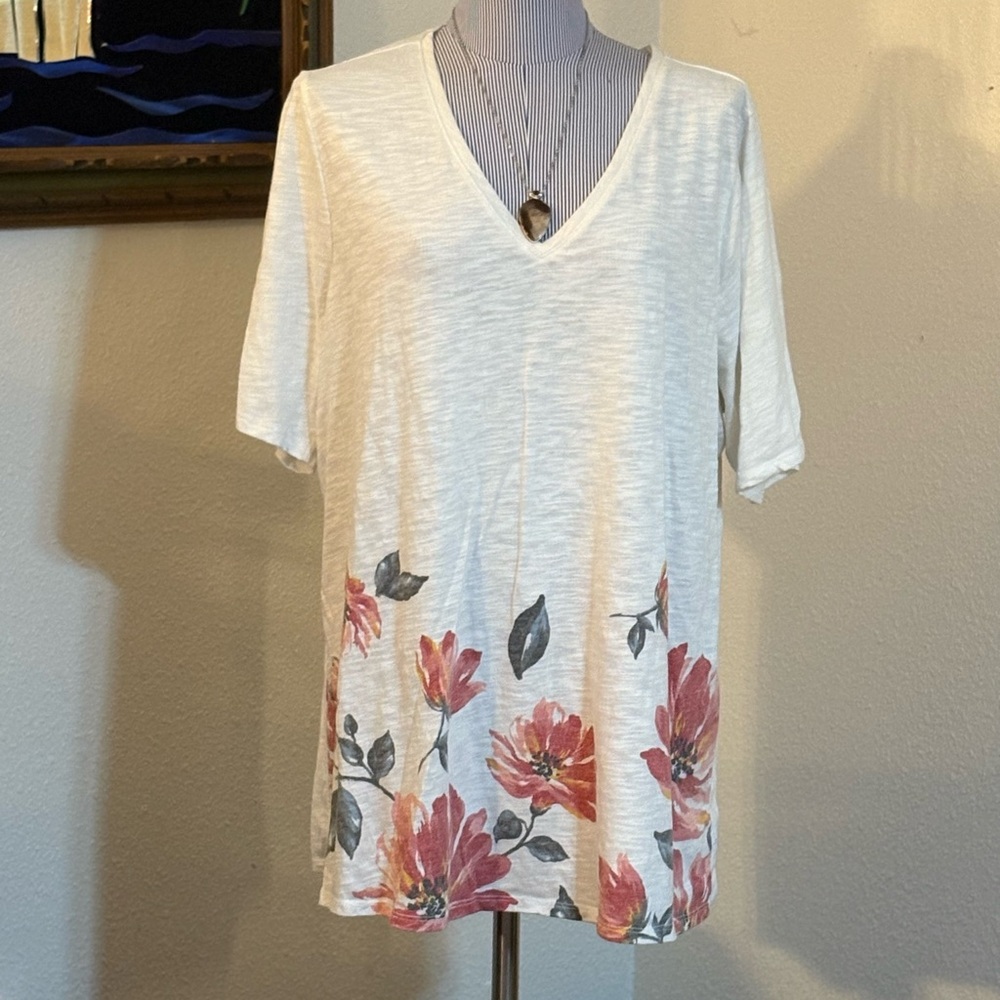 Lane Bryant Floral V-Neck Top - White and Red